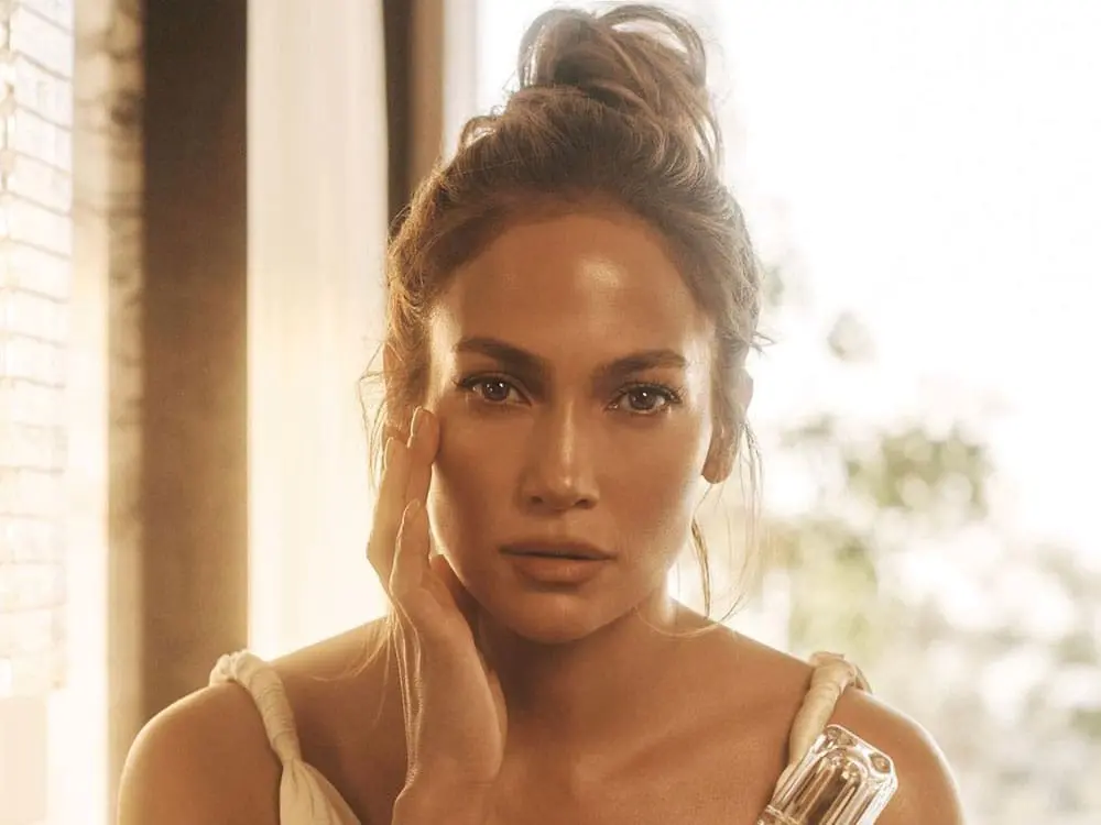 10 Secrets Celebrities Use to Look Young