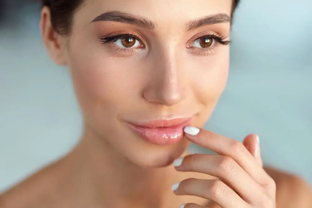 How to Exfoliate Your Lips for a Perfect Pout – Expert Tips Inside